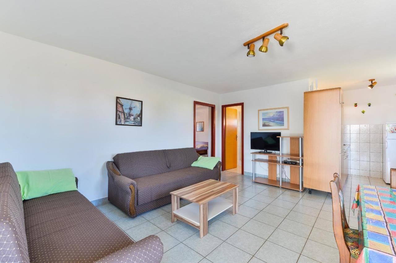 Apartments Gogoljak Vir Exteriör bild